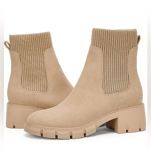 *NWT* Amazon Chelsea Chunky Block Heel Ankle Platform Booties / 7.5 / Tan